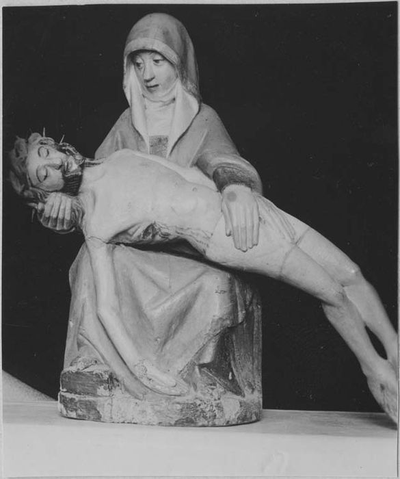 groupe sculpté : Vierge de Pitié