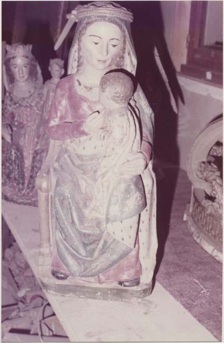 statuette : Vierge à l'Enfant assise allaitant, dite Notre-Dame de Laguenne