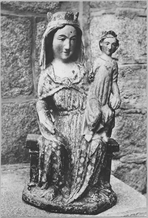 statuette : Vierge à l'Enfant assise