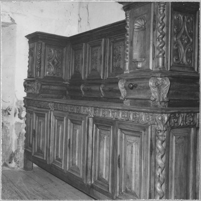 armoire de sacristie