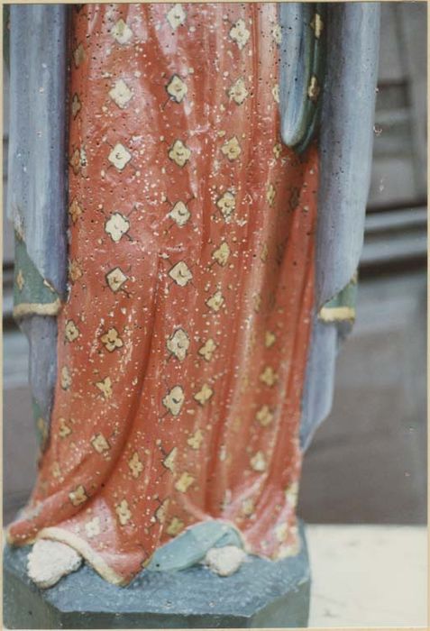 statue (demi-nature) : saint Barthélémy