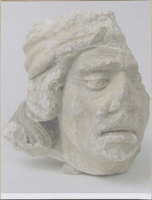 fragment de statue : tête d'homme