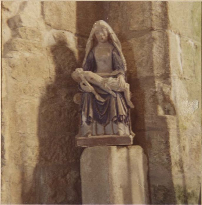 groupe sculpté (statuette) : Vierge de Pitié