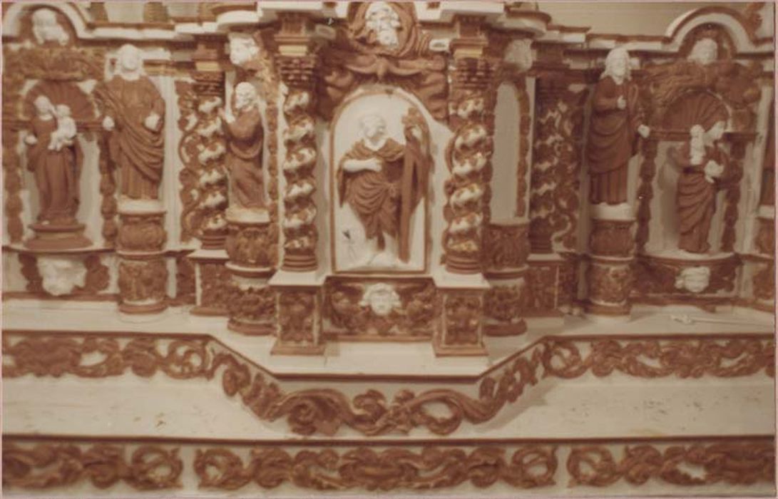 2 gradins, tabernacle, exposition, 8 statuettes