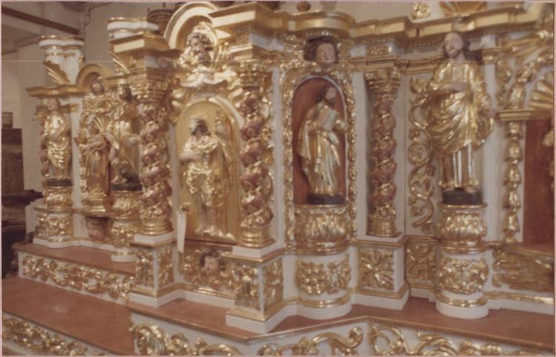 2 gradins, tabernacle, exposition, 8 statuettes