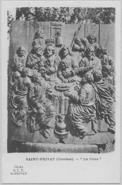 réserve à eau baptismale