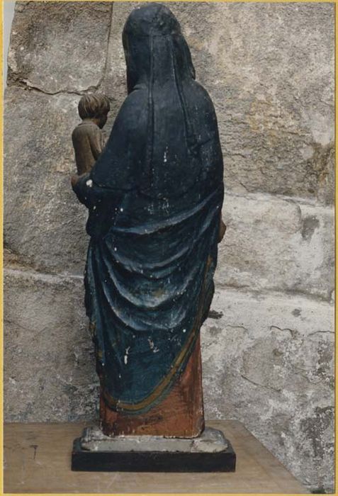 statue : Vierge à l'Enfant