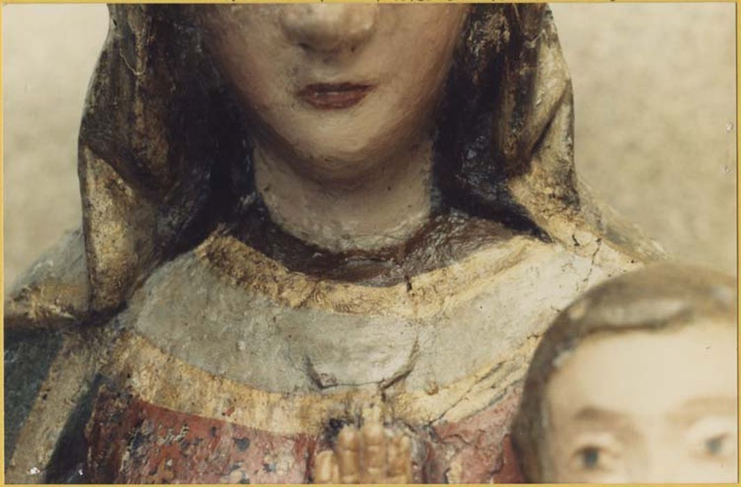 statue : Vierge à l'Enfant