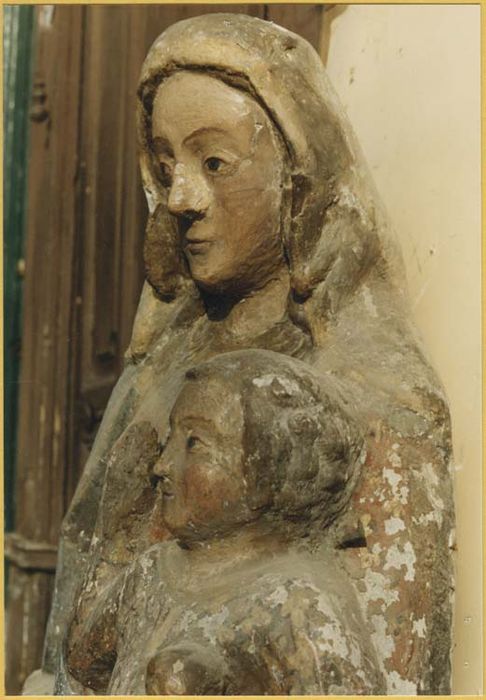 statue : Vierge à l'Enfant