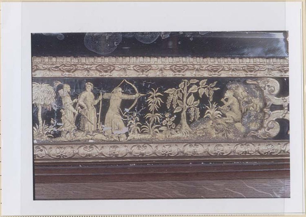 Miroir d'applique à décor au chinois