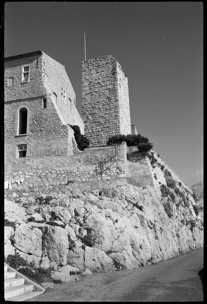 [Vue d'ensemble avec fortifications]