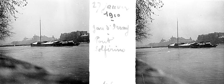 Vers le pont de Solférino et la gare, vue prise depuis le pont de la Concorde