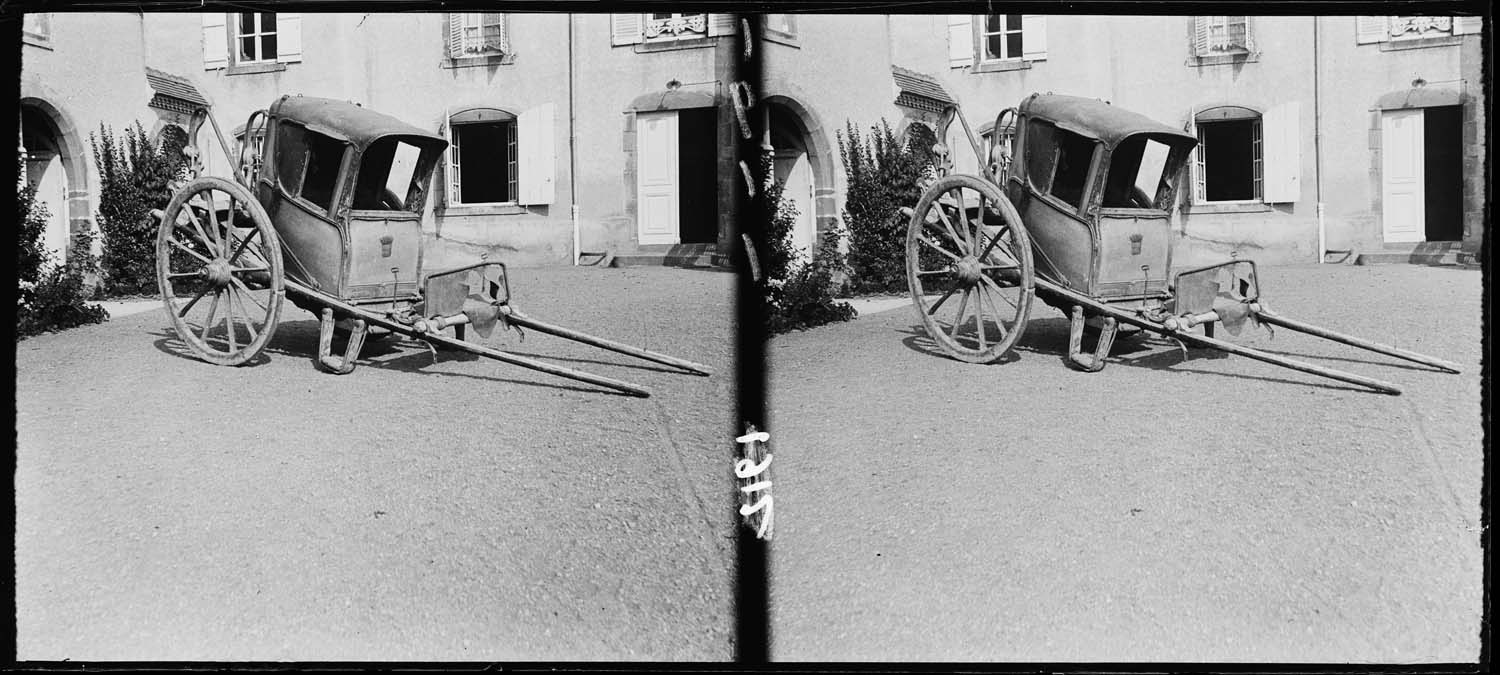 Rouzat, le carrosse ; [Chaise de poste]