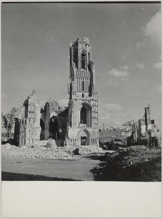 Façade ouest après bombardement