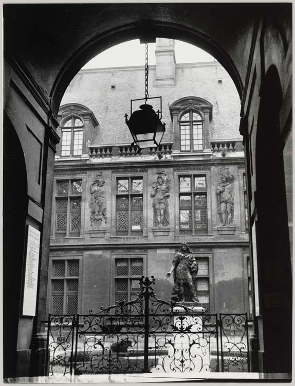 Façade sur cour intérieure