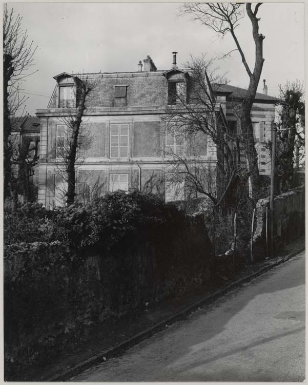 Façade vue depuis la rue