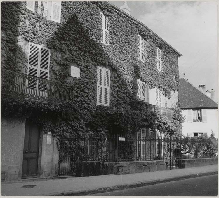 Façade vue depuis la rue