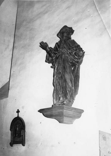 groupe sculpté : Vierge du Calvaire, bois - © Ministère de la Culture (France), Médiathèque du patrimoine et de la photographie (objets mobiliers), tous droits réservés