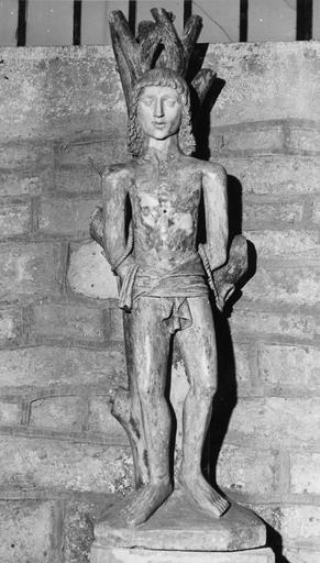 statue : saint Sébastien, pierre - © Ministère de la Culture (France), Médiathèque du patrimoine et de la photographie (objets mobiliers), tous droits réservés