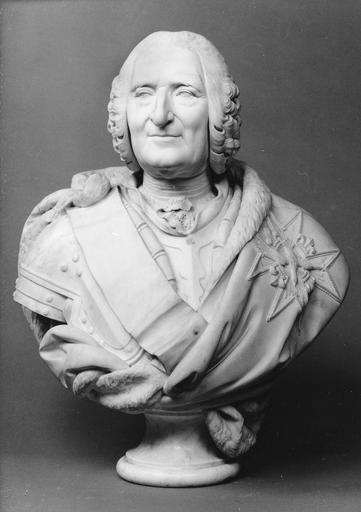 buste à la française : Gaspard de Clermont-Tonnerre, marbre blanc, 1767 - © Ministère de la Culture (France), Médiathèque du patrimoine et de la photographie (objets mobiliers), tous droits réservés