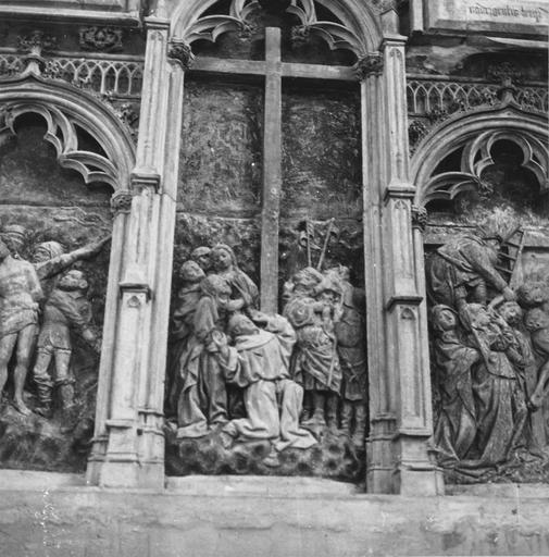 retable de la Passion, détail de La Crucifixion, pierre sculptée