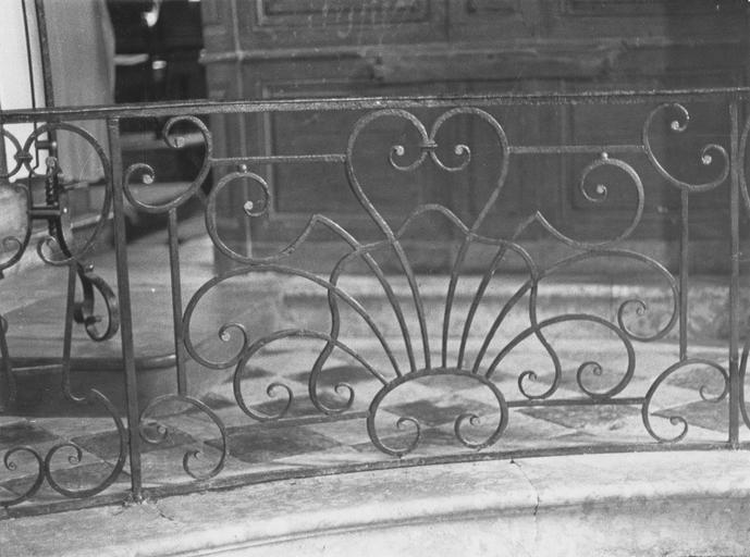 clôture de choeur, grille en fer forgé - © Ministère de la Culture (France), Médiathèque du patrimoine et de la photographie (objets mobiliers), tous droits réservés