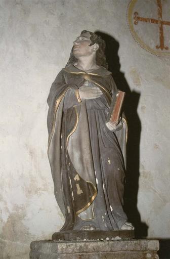 statue : saint Jean Evangéliste, provenant d'un calvaire, pierre polychrome