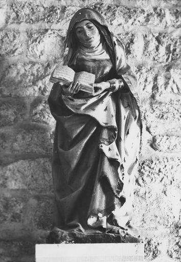 statue : sainte au livre, pierre polychrome