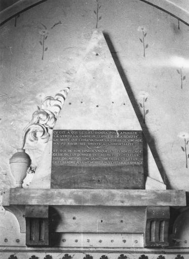 cénotaphe de Claude-Bernarde Berbis de Longecourt, pierre et marbre, 1782