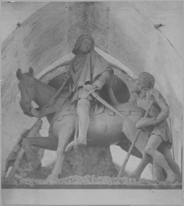 groupe sculpté : la Charité de saint Martin, vue générale