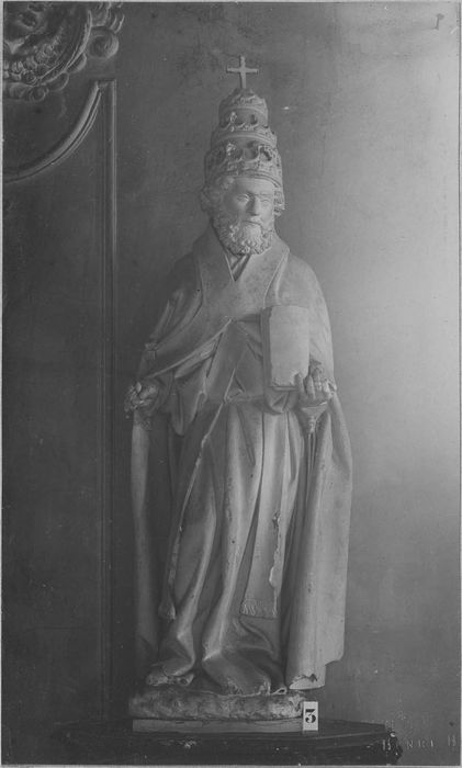 statue : saint Pierre, vue générale