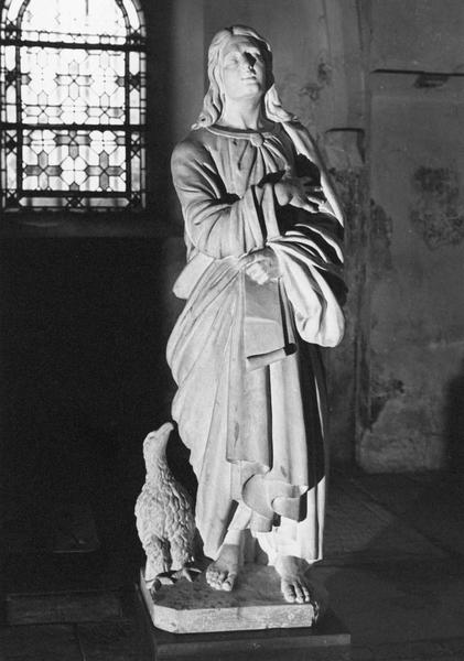 statue : Saint Jean l'évangéliste - © Ministère de la Culture (France), Médiathèque du patrimoine et de la photographie (objets mobiliers), tous droits réservés