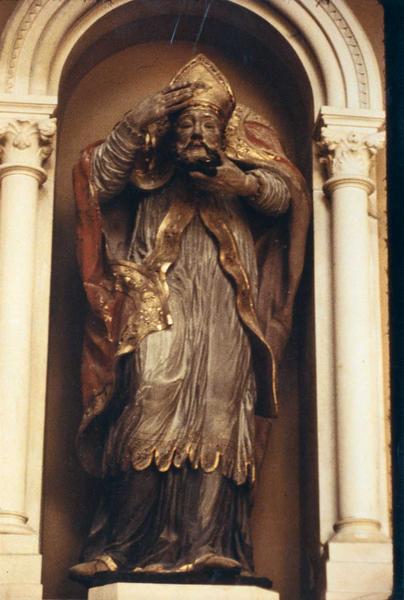 statue : saint Denis