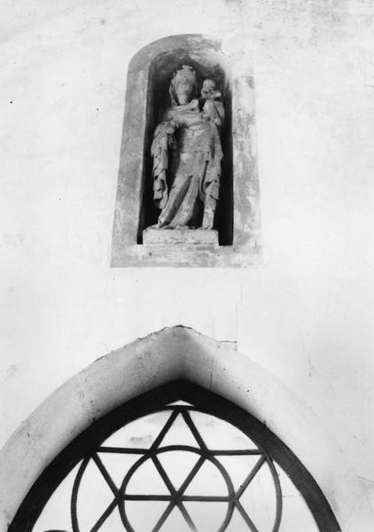 statue : Vierge à l'Enfant