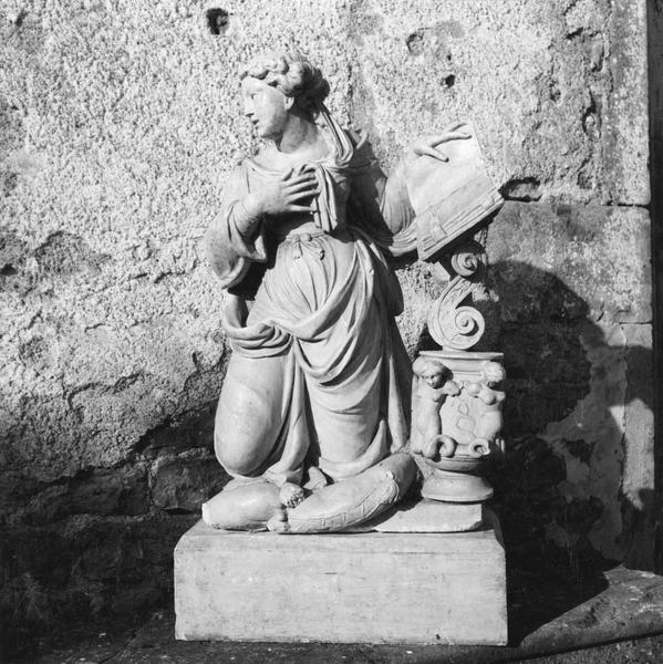 statue : Vierge de l'Annonciation - © Ministère de la Culture (France), Médiathèque du patrimoine et de la photographie (objets mobiliers), tous droits réservés