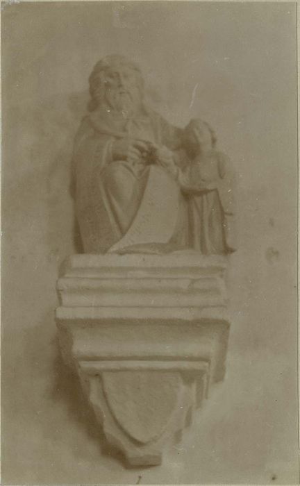 statue : saint Mathieu, vue générale