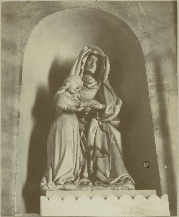 groupe sculpté : sainte Anne trinitaire, vue générale