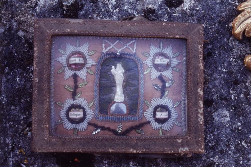 tableau-reliquaire : Vierge à l'enfant en pied, vue générale - © Ministère de la Culture (France), Médiathèque du patrimoine et de la photographie (objets mobiliers), tous droits réservés