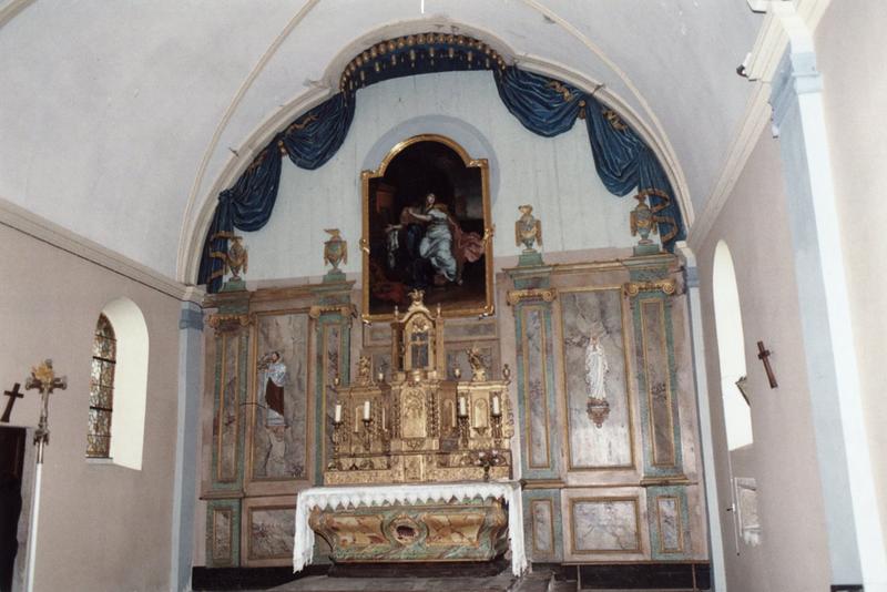 2 gradins d'autel, tabernacle à ailes et exposition, vue générale