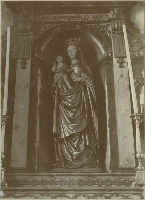 statue : Vierge à l'enfant, vue générale