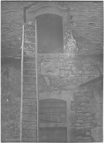 bas-relief : la Déesse gauloise Epona, vue générale (bas-relief provenant de l'ancien presbytère de la commune d'Allerey-en-Morvan) - © Ministère de la Culture (France), Médiathèque du patrimoine et de la photographie (objets mobiliers), tous droits réservés