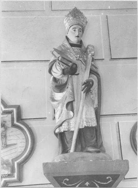 statue : saint Martin, vue générale