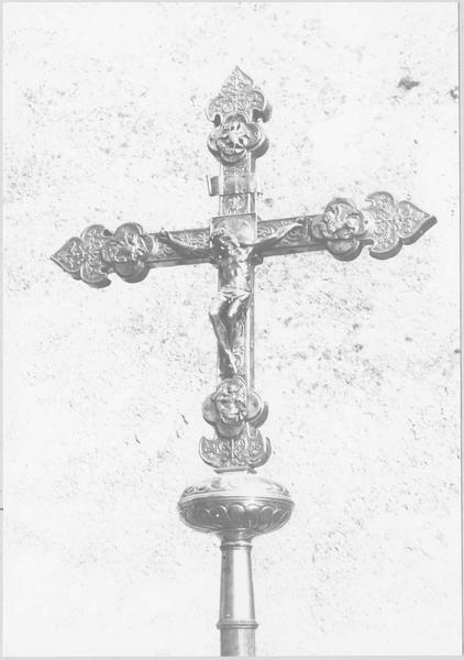 croix de procession, vue générale