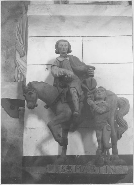 groupe sculpté : la Charité de saint Martin, vue générale