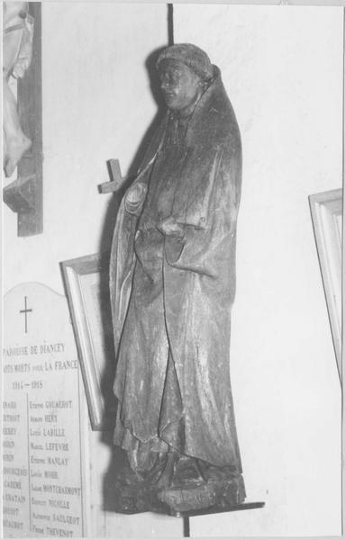 statue : un moine, vue générale
