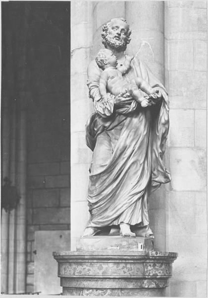 statue : saint Joseph, vue générale