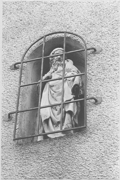statue : saint Jean-Baptiste, vue générale