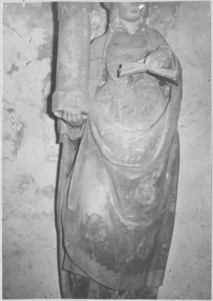 Statue : sainte Barbe