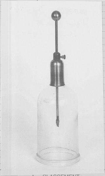 instrument de démonstration en électrostatique : électroscope condensateur de Volta, vue générale