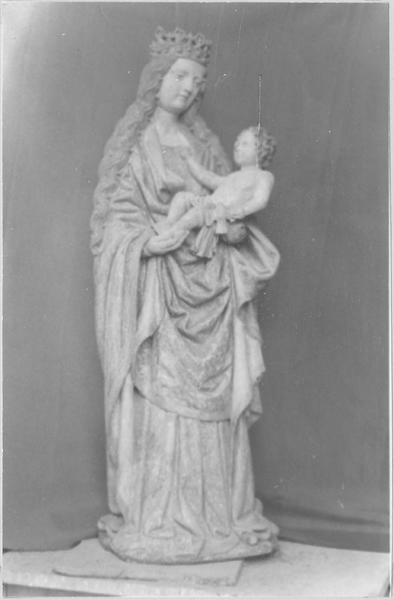 statue : Vierge à l'Enfant, vue générale